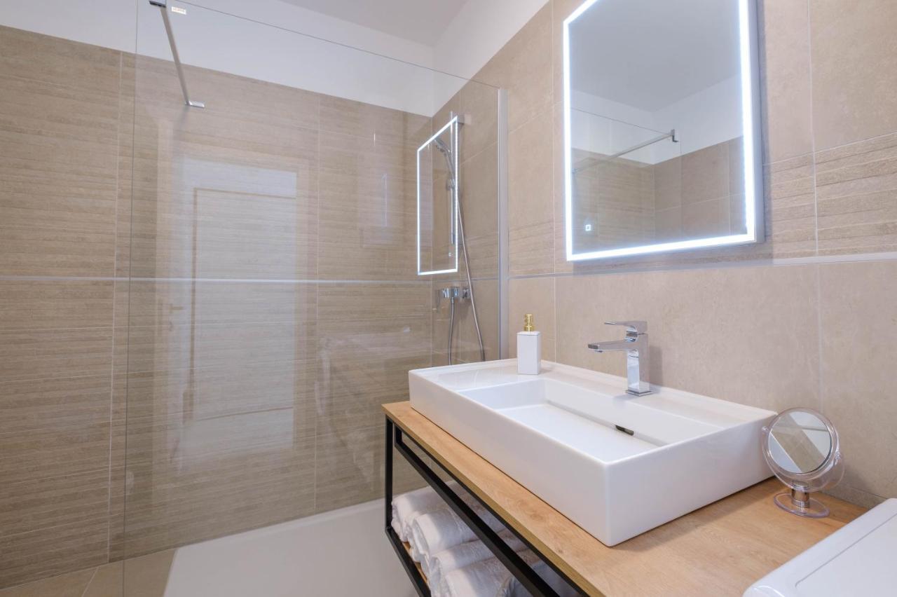Mb Luxury Apartments 자다르 외부 사진